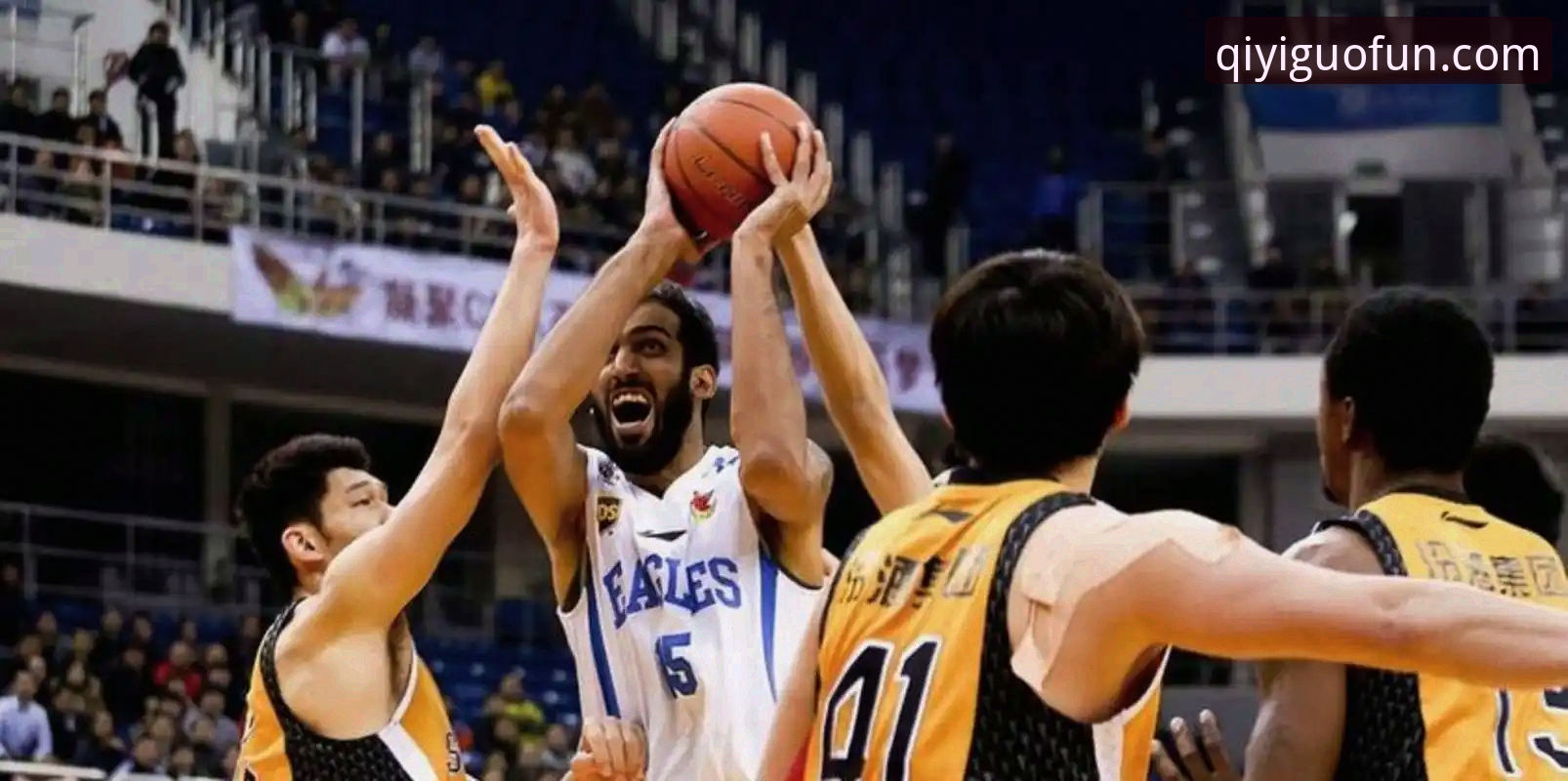 山西97-94险胜青岛晋级八强，这场CBA季后赛在奇异果平台怎么看更过瘾？